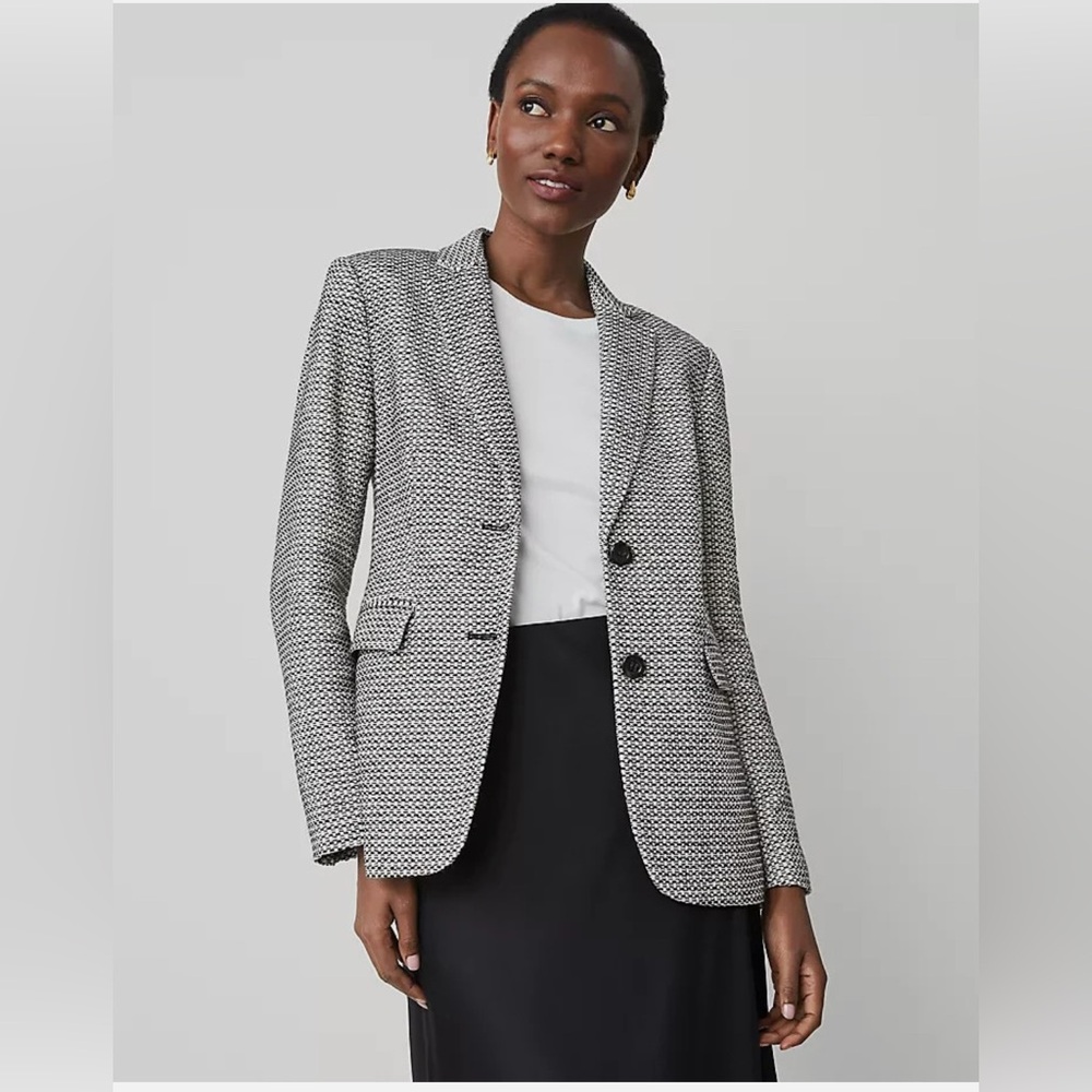 NWT Ann Taylor The Greenwich Blazer in Black and White Plaid Tweed, size 0
